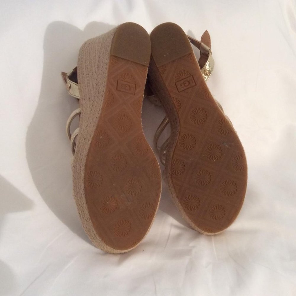 UGG "Cressida" NWOB Metallic Gold Leather Espadrille straw Wedge Sandals Size 9 - Picture 4 of 9
